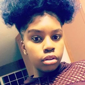 Meet your Posher, Kaitlin